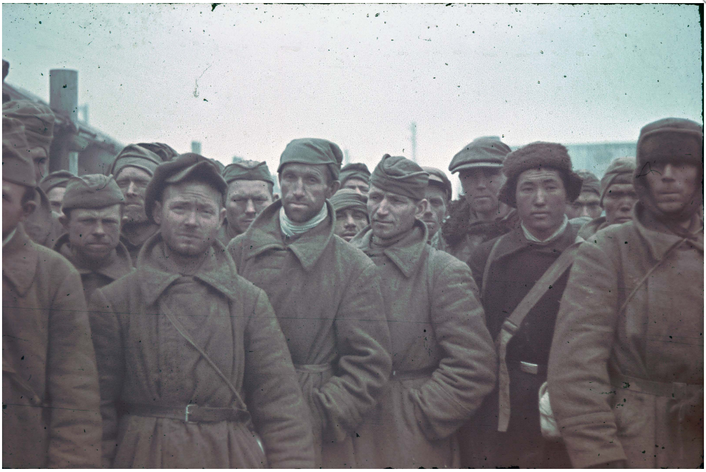 Sowjetische Kriegsgefangene bei Gžatsk, Sowjetunion, November 1941, © Museum Berlin-Karlshorst / Foto: Albert Dieckmann