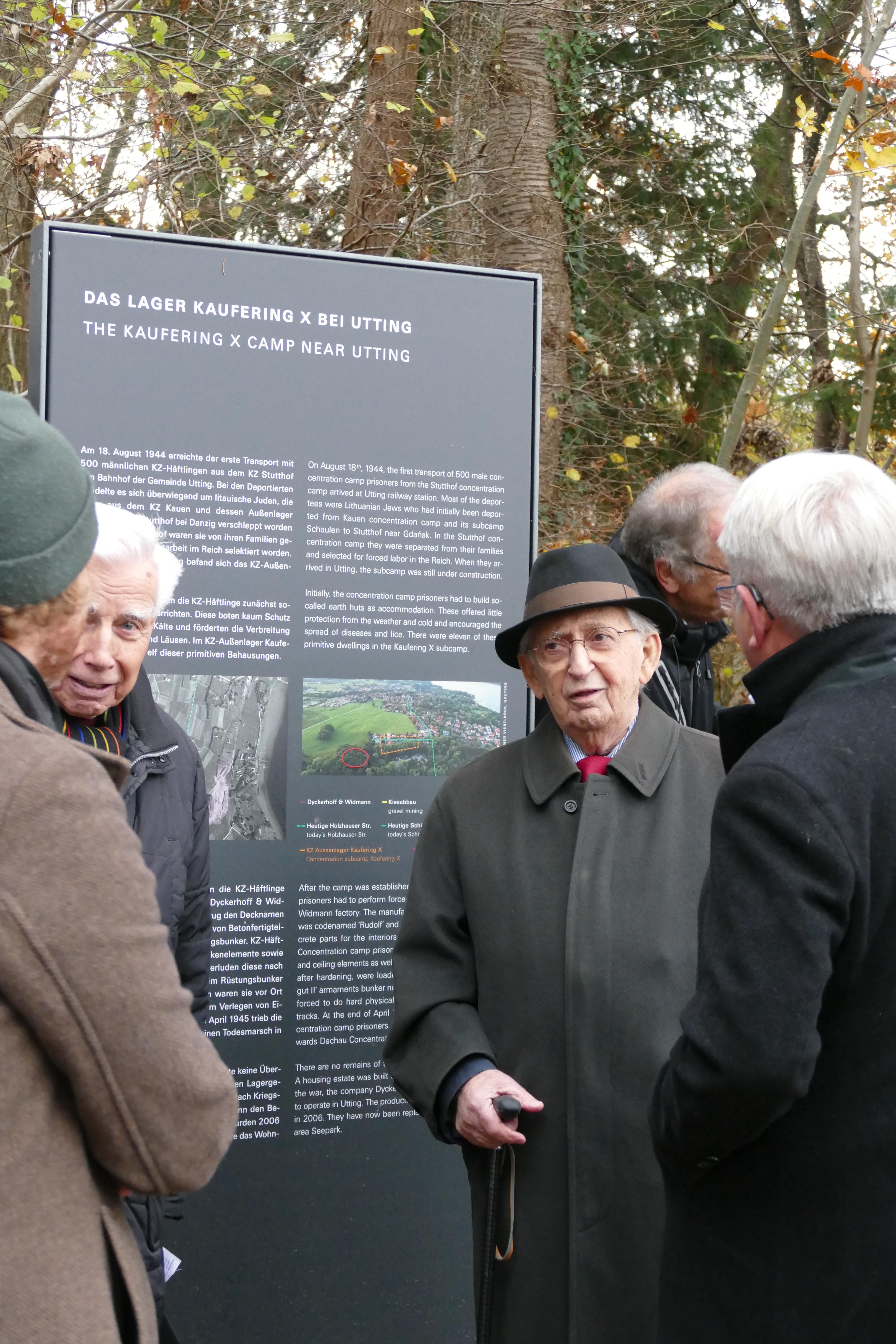 2025 11 09 Utting Tafeleinweihung KZ Friedhof (92).JPG