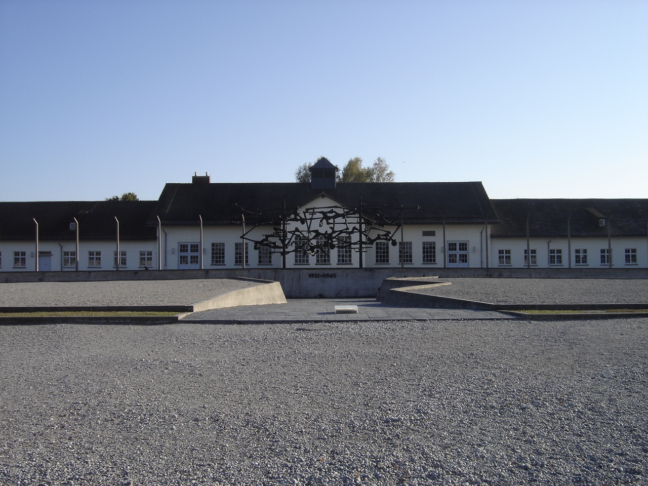 Appellplatz KZ-Gedenkstätte Dachau; Foto: KZ-Gedenkstätte Dachau