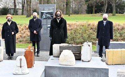 Stiftungsdirektor Freller: „Es ist eine Schande, dieses Denkmal der Deportation zu beschädigen!“ Stiftungsdirektor Freller: „Es ist eine Schande, dieses Denkmal der Deportation zu beschädigen!“