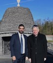 Stiftungsdirektor Karl Freller betont bei der Begrüßung des israelischen Ministers Michael Malchieli in der KZ-Gedenkstätte Dachau: „Wir sind den Shoa-Überlebenden und ihren Familien in Israel eng verbunden!“