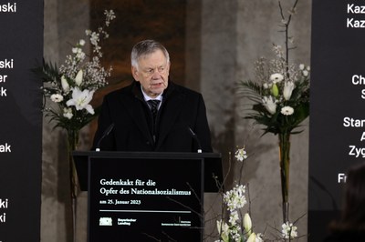 Zum Internationalen Holocaust Gedenktag 2023: Gemeinsamer Gedenkakt mit TV-Live-Übertragung