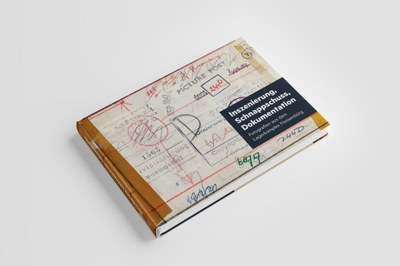 Buchvorstellung und Gespräch zur Publikation "Inszenierung, Schnappschuss, Dokumentation" am 26. März 2026, 19:00 Uhr in Sulzbach-Rosenberg