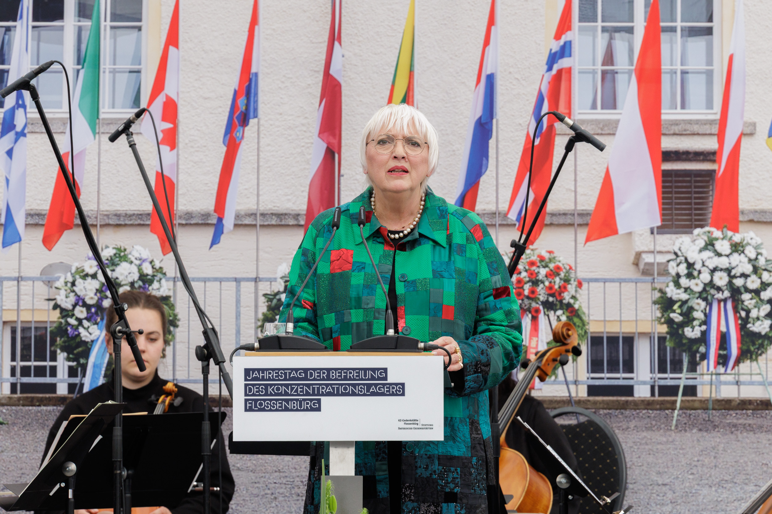 GSFB_Y80_Festakt-302 Auswahl.jpg