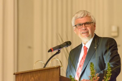 In Memoriam Johannes Friedrich