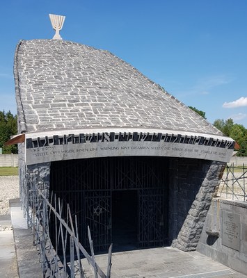 Ökumenischer Gedenkgottesdienst für die Opfer der Novemberpogrome mit Abschluss in der Jüdischen Gedenkstätte Beginn: Evangelische Versöhnungskirche in der KZ-Gedenkstätte Dachau Ökumenischer Gedenkgottesdienst für die Opfer der Novemberpogrome mit Abschluss in der Jüdischen Gedenkstätte Beginn: Evangelische Versöhnungskirche in der KZ-Gedenkstätte Dachau